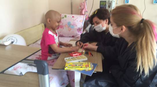 23.04.2016 / Okmeydanı Eğitim ve Araştırma Hastanesi Çocuk Onkoloji Birimi Boyama Seti Yardımı