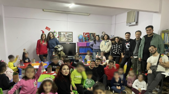 21.12.2024 / Çiçek Ekimi & Yüz Boyama & Kar Küresi Etkinliği